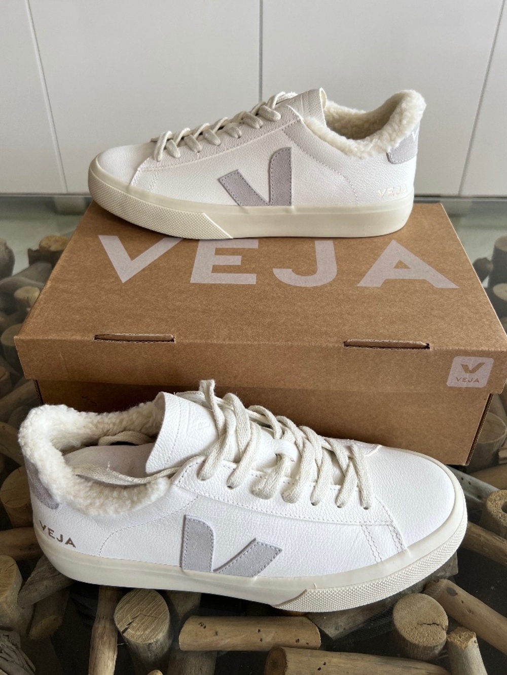 VEJA CAMPO Winter Leather Sneakers